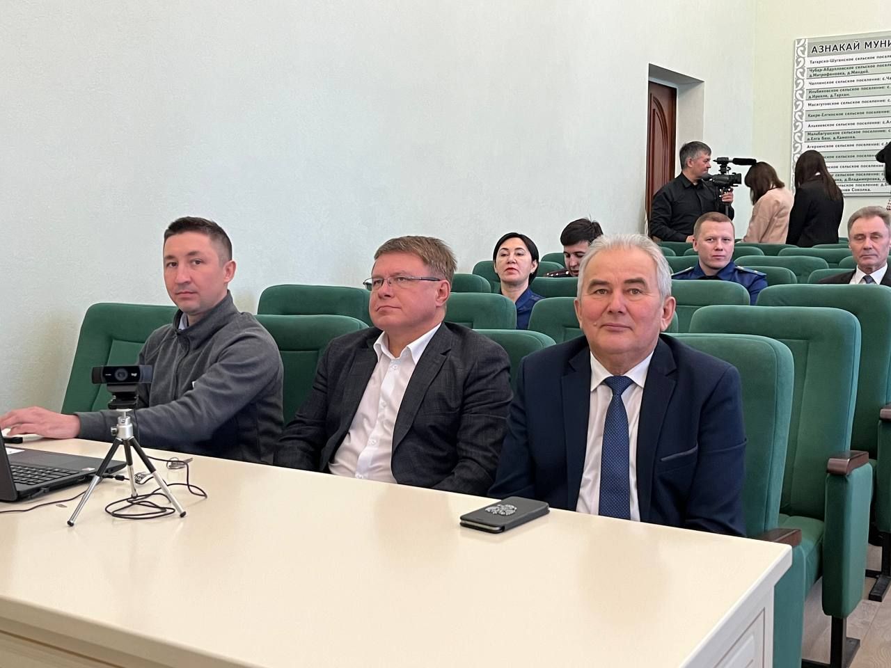 В Азнакаево прошло очередное заседание комиссии по вопросам борьбы с коррупцией