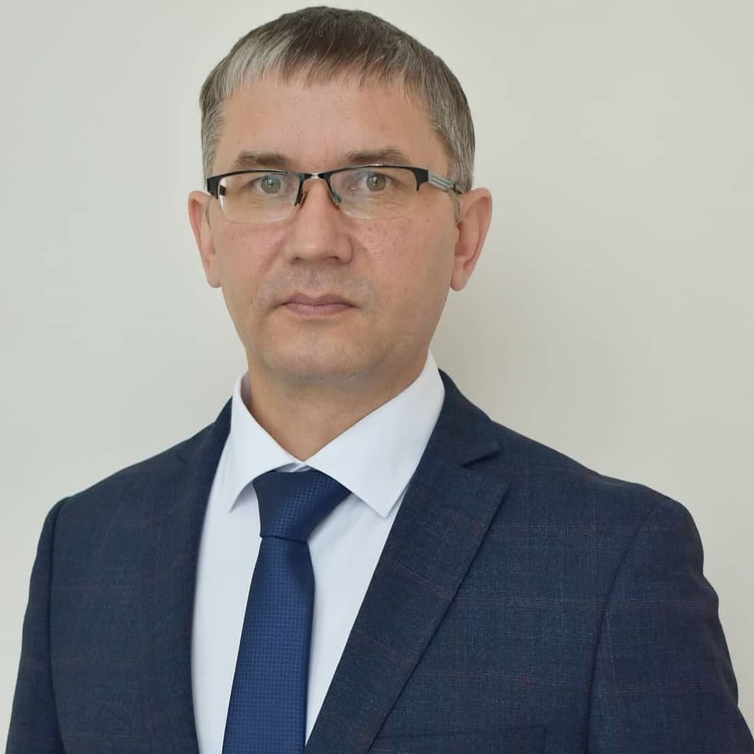 Уважаемые коллеги-нефтяники, ветераны нефтяной промышленности!