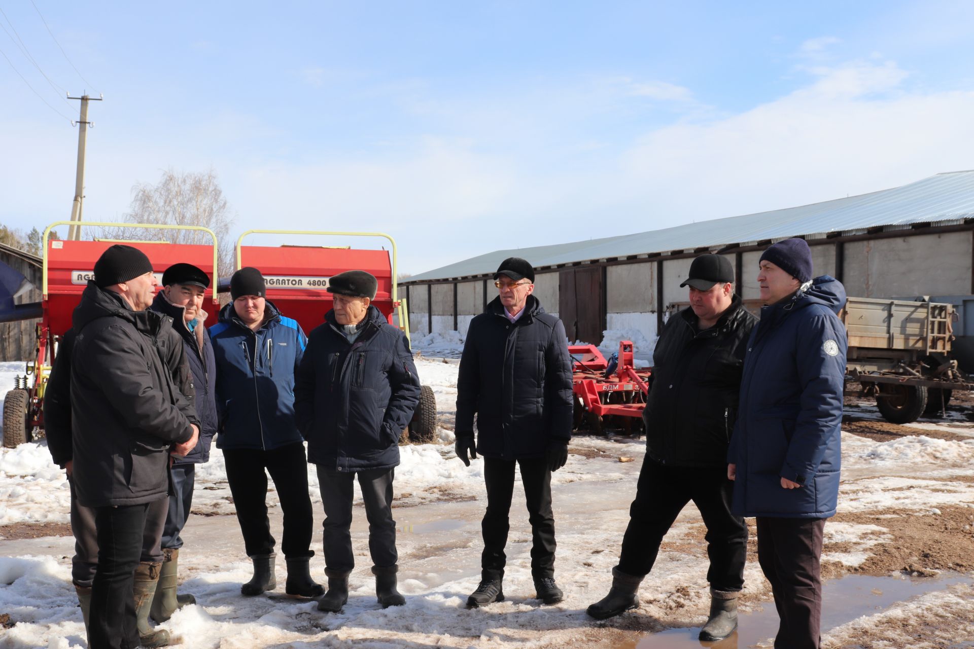 В Азнакаевском районе проверили готовность техники к весеннему севу