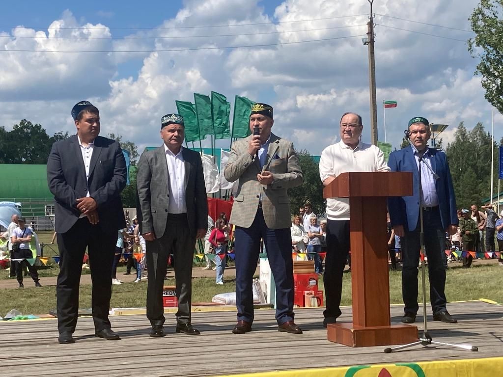 Актүбәдә Сабантуй төрле милләт халкын үзенә җыйды