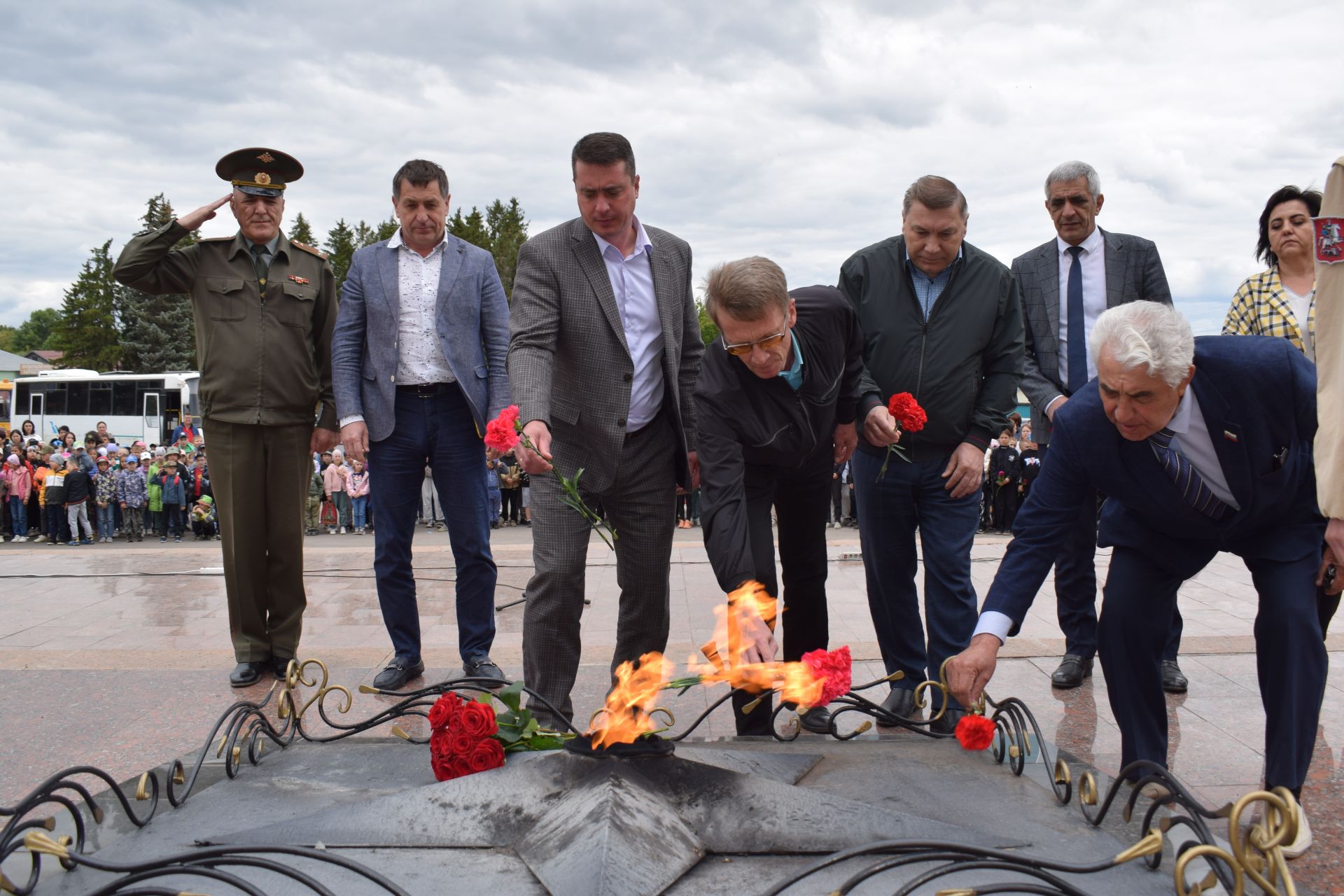 Азнакаевцы на страже памяти