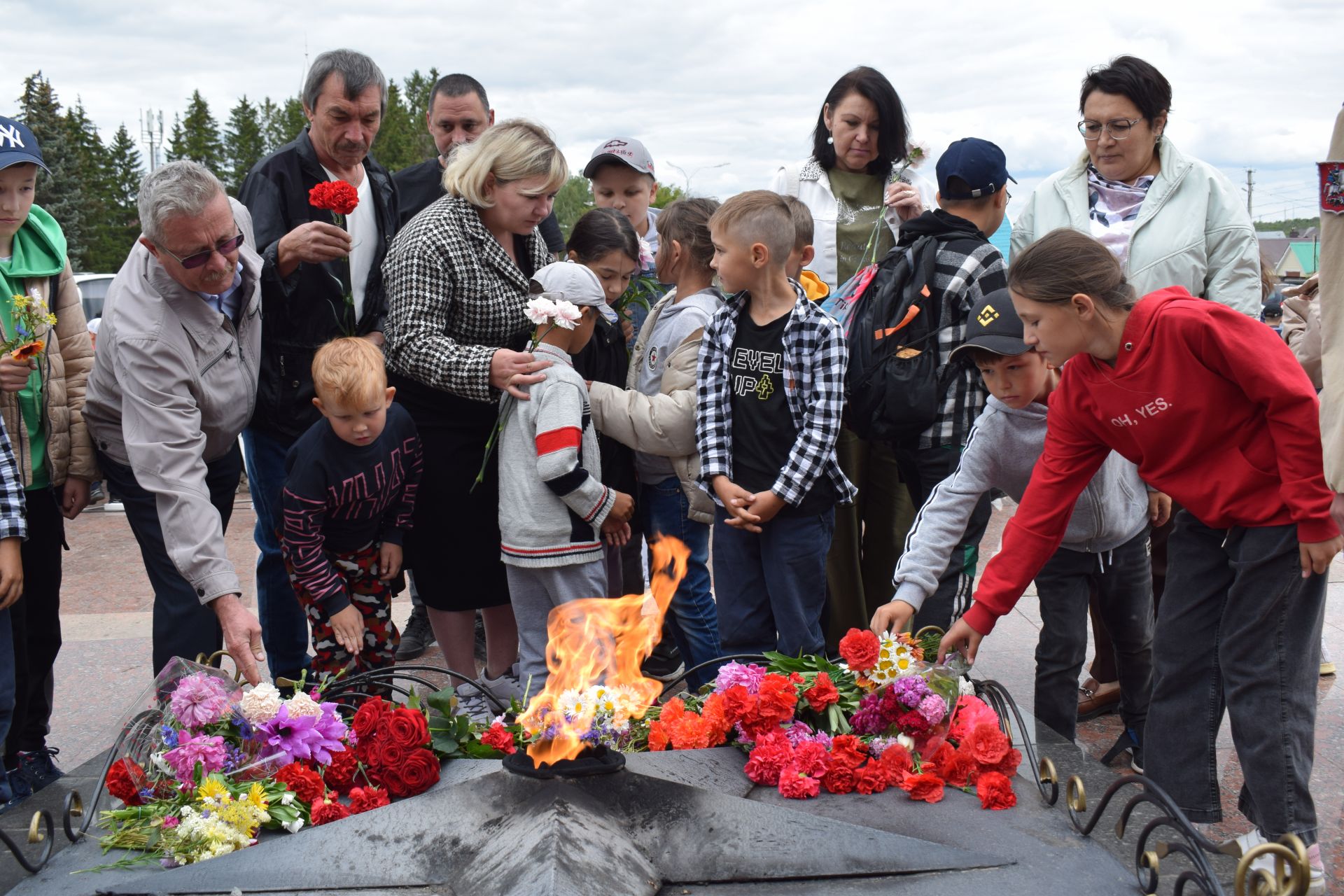 Азнакаевцы на страже памяти