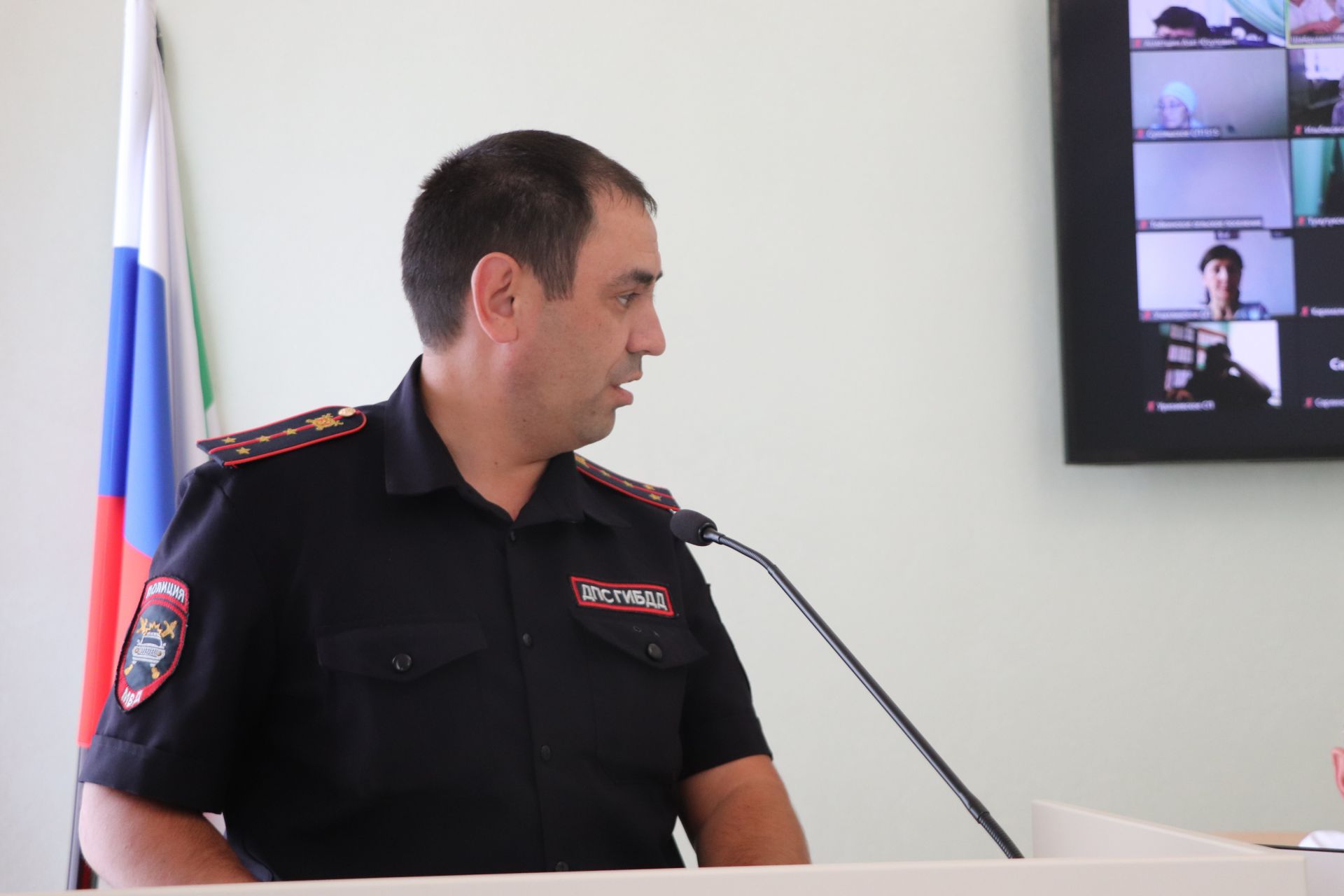 Азнакайда юллардагы иминлек хакында сөйләштеләр