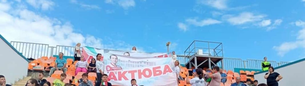 Азнакаевские болельщики приехали поддержать землячку Алсу Абдуллину на международный футбольный матч