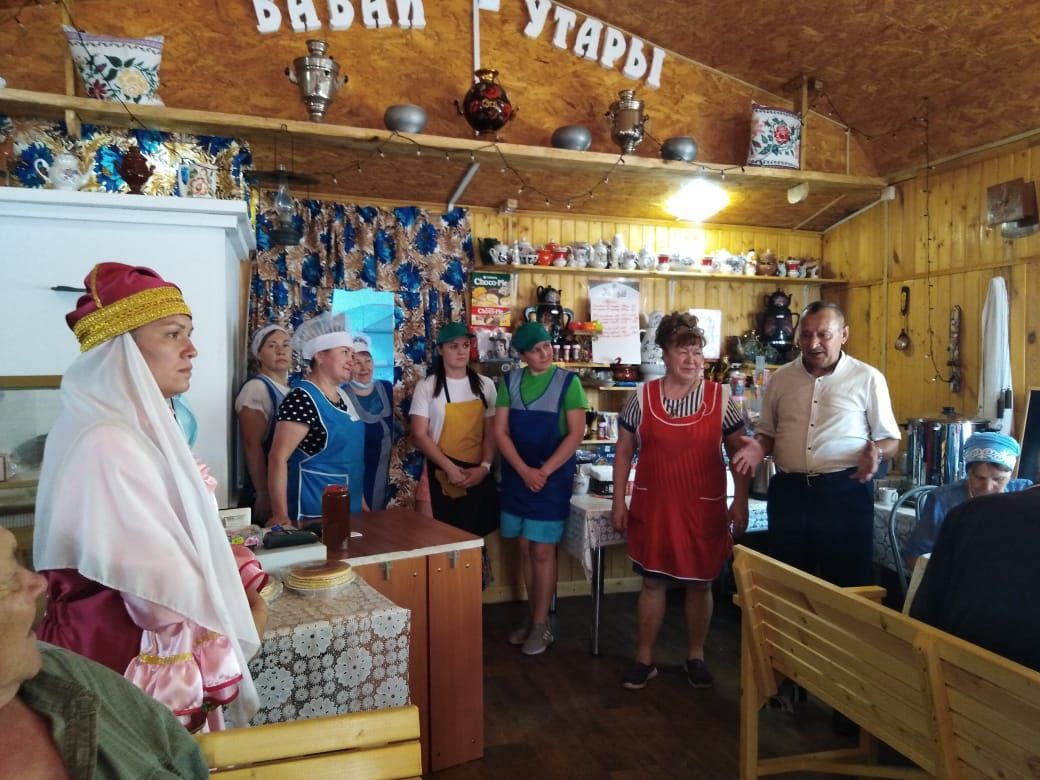 Кәкре Елга ветераннары –  Бабай  утарында