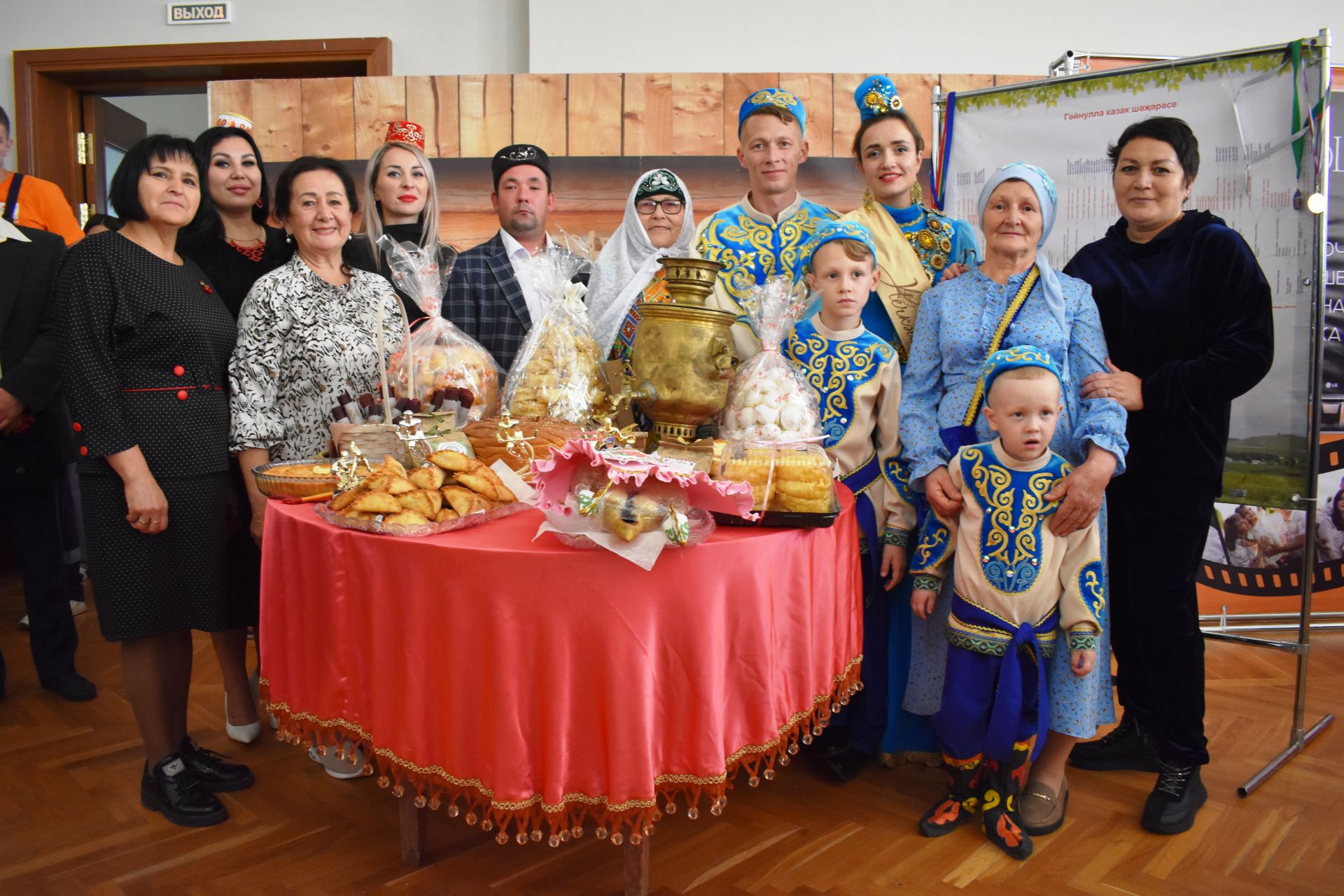 Семья Закировых состязалась в конкурсе «Нечкэбил»