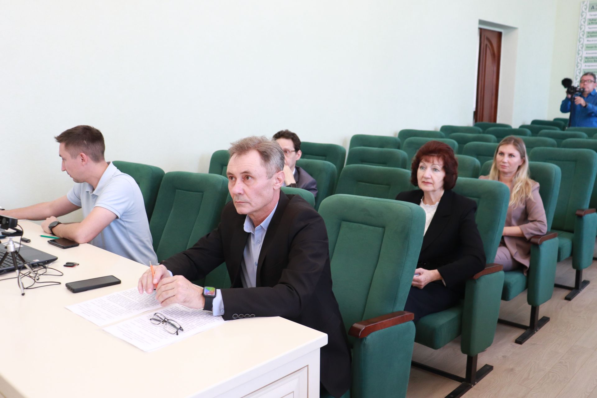 Бюджетные средства расходовать бережно, факты коррупции не допускать