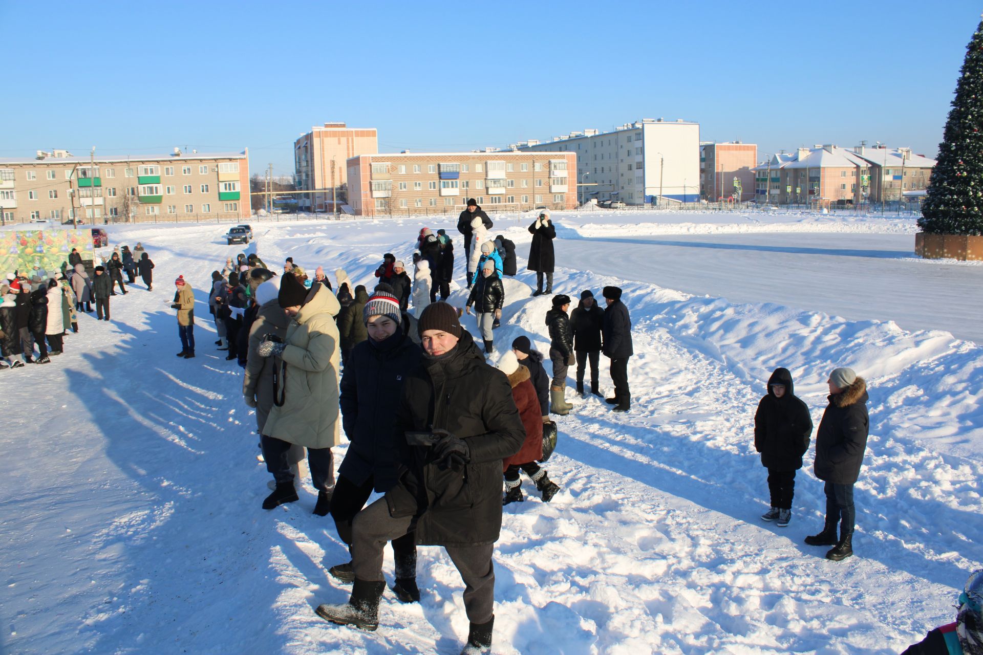 В Азнакаево прошел конкурс креативных саней