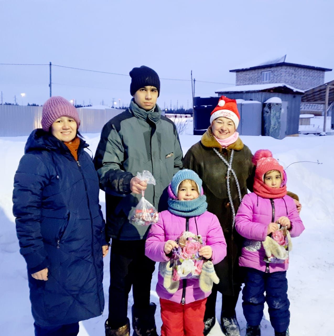 В микрорайоне Монолит города Азнакаево весело провели праздники