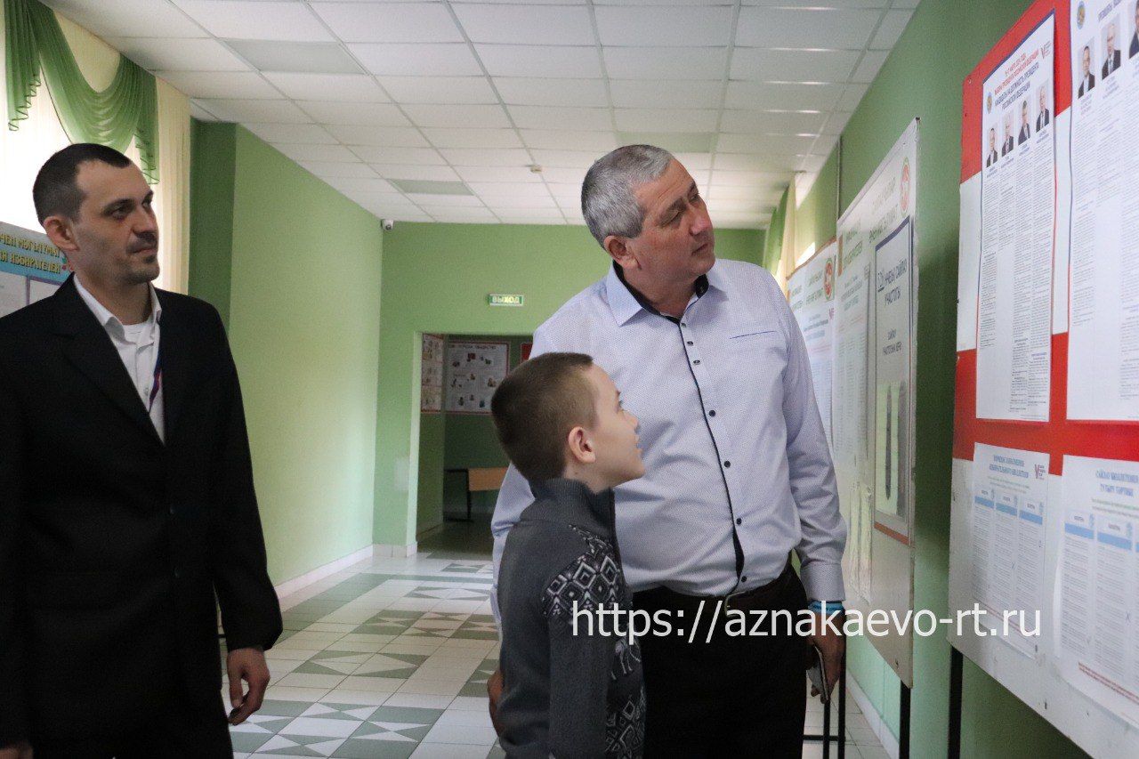 Азнакайда укытучылар династиясе тавыш бирде