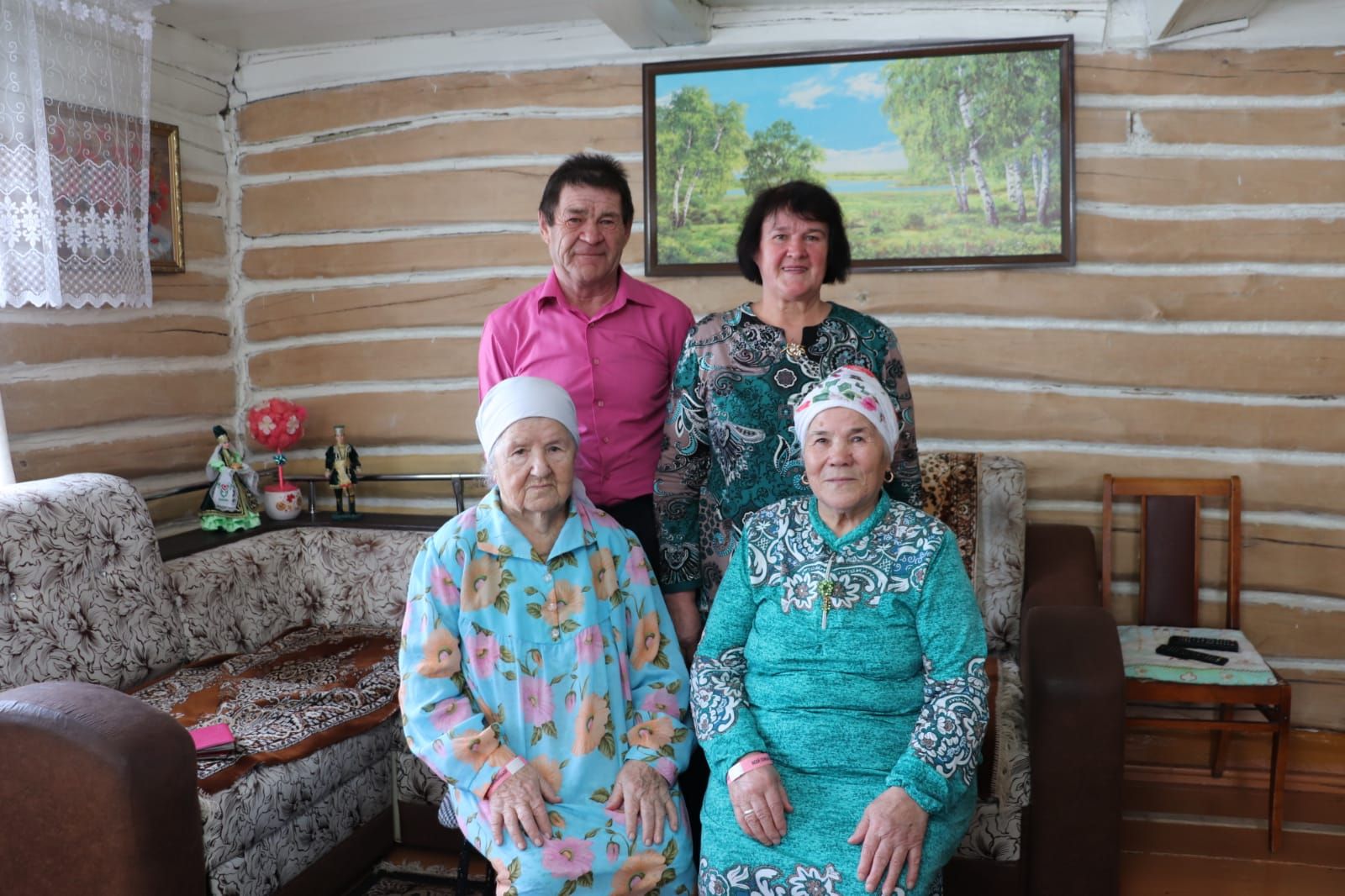 Азнакайдан 100 яшьлек Таһира Асанова: “Ил-көнгә иминлек теләп сайлыйм”
