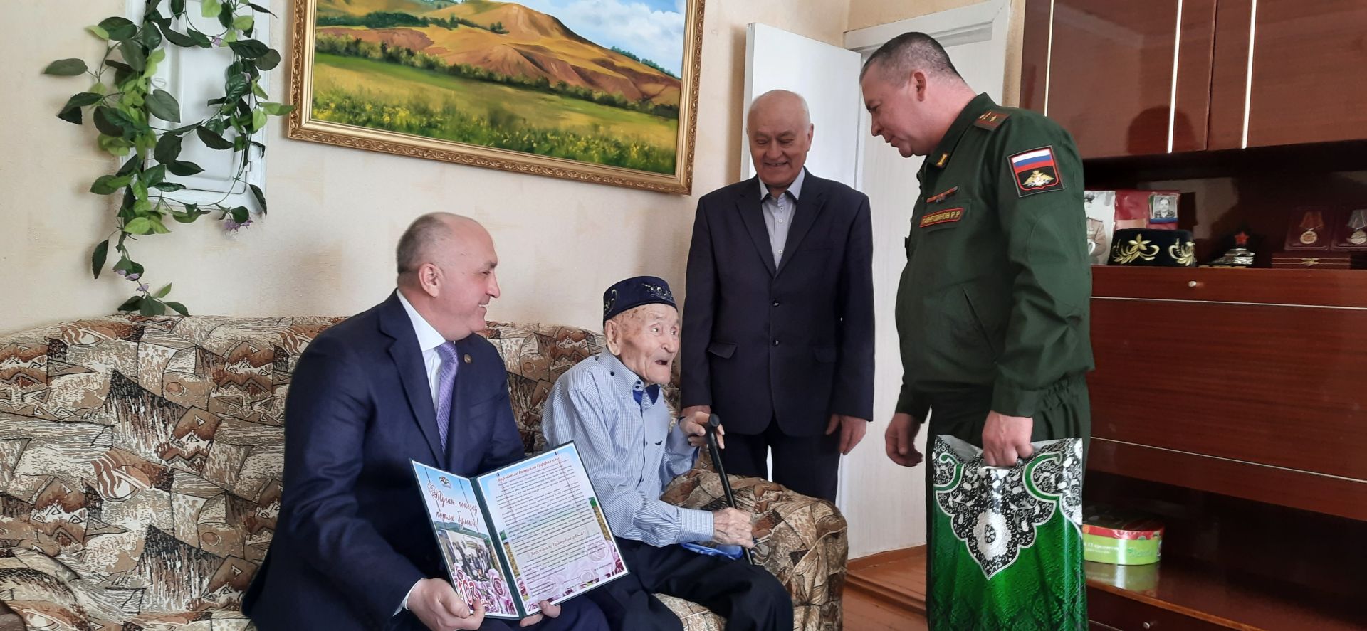 Ветеран войны из Азнакаево встретил свою 103-ю весну