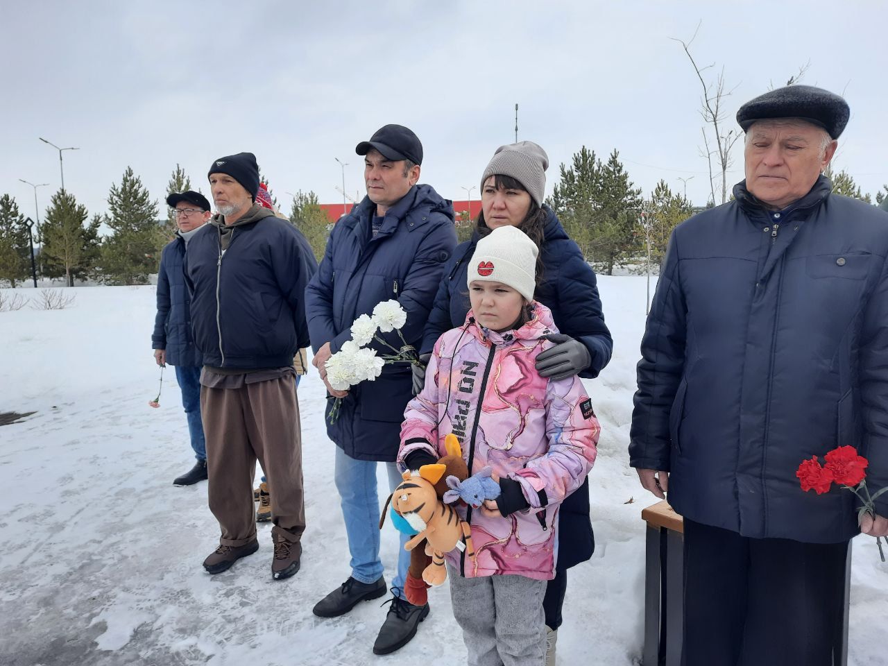 Сегодня в городе Азнакаево почтили память погибших в результате теракта в «Крокус Сити Холле»