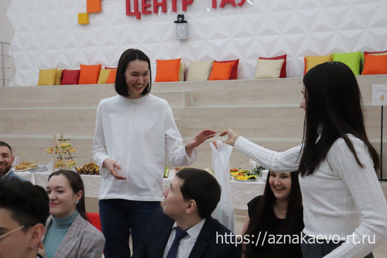 Азнакайда яшь табиблар җыелды