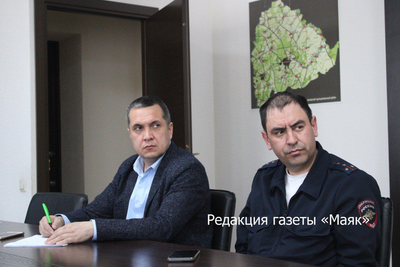 Азнакайда юллар мәсьәләсе буенча киңәшмә узды