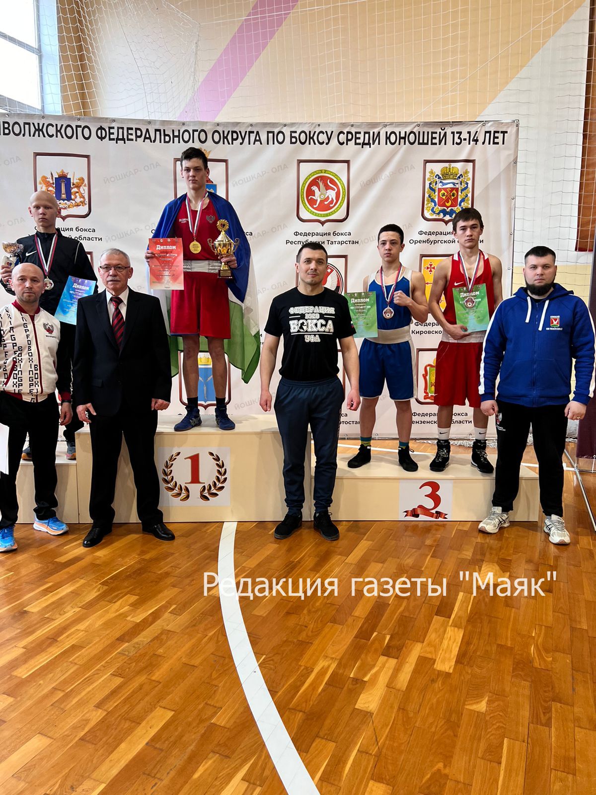 Азнакаевский спортсмен занял третье место на первенстве Поволжского федерального округа по боксу