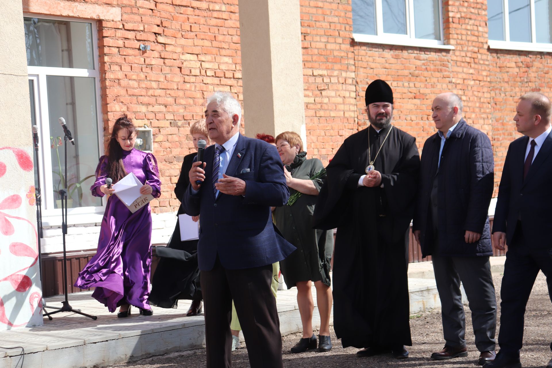 В Азнакаевском районе состоялось торжественное открытие памятной доски в честь 100-летия со дня рождения Нилова Степана Сергеевича
