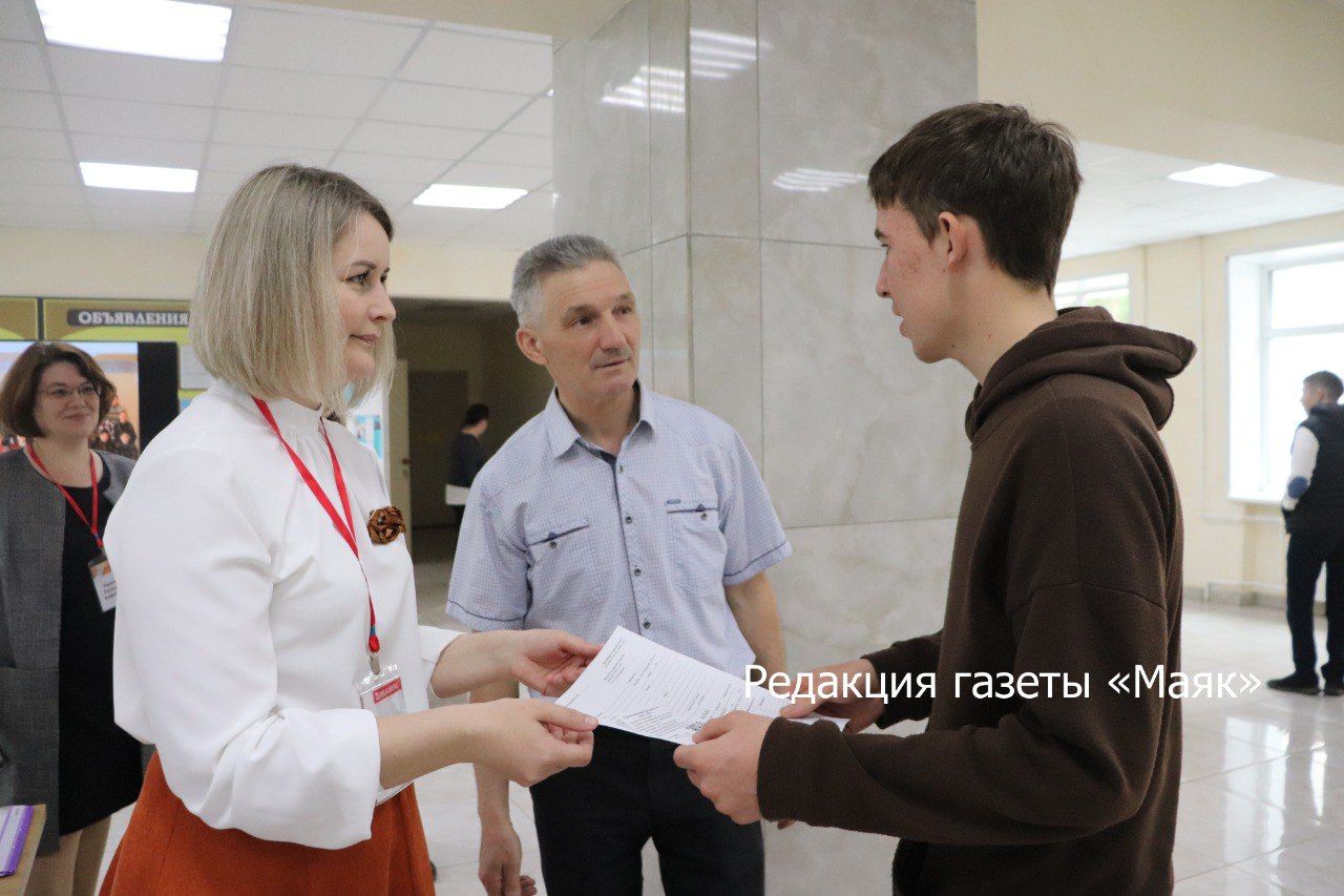 Азнакай техникумында Ачык ишекләр көне үтте