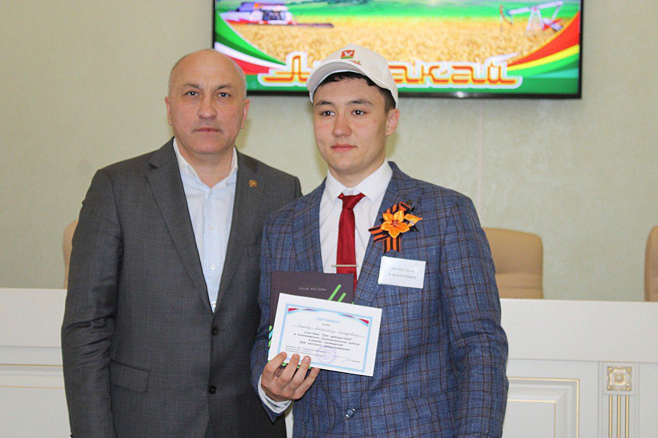 Азнакайда Дублер көне үтте