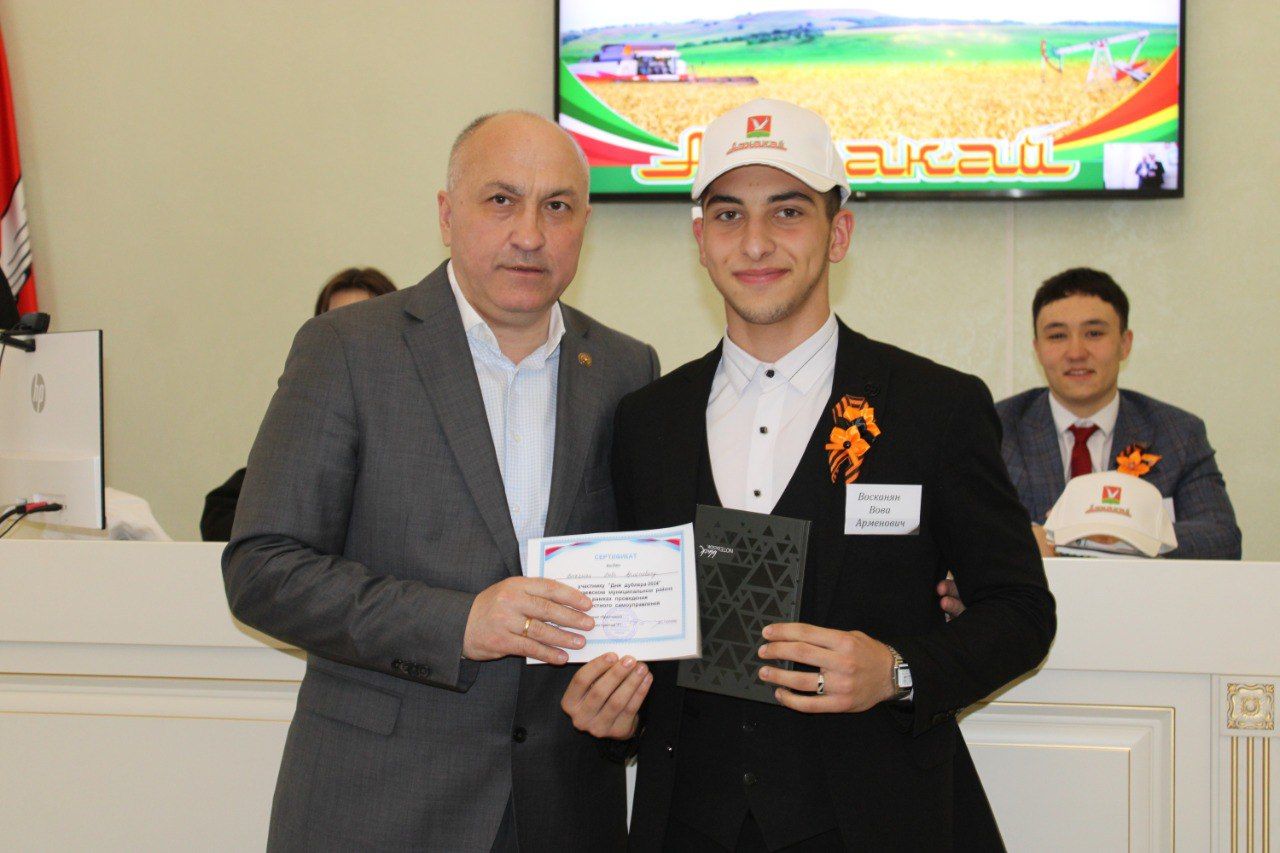 Азнакайда Дублер көне үтте