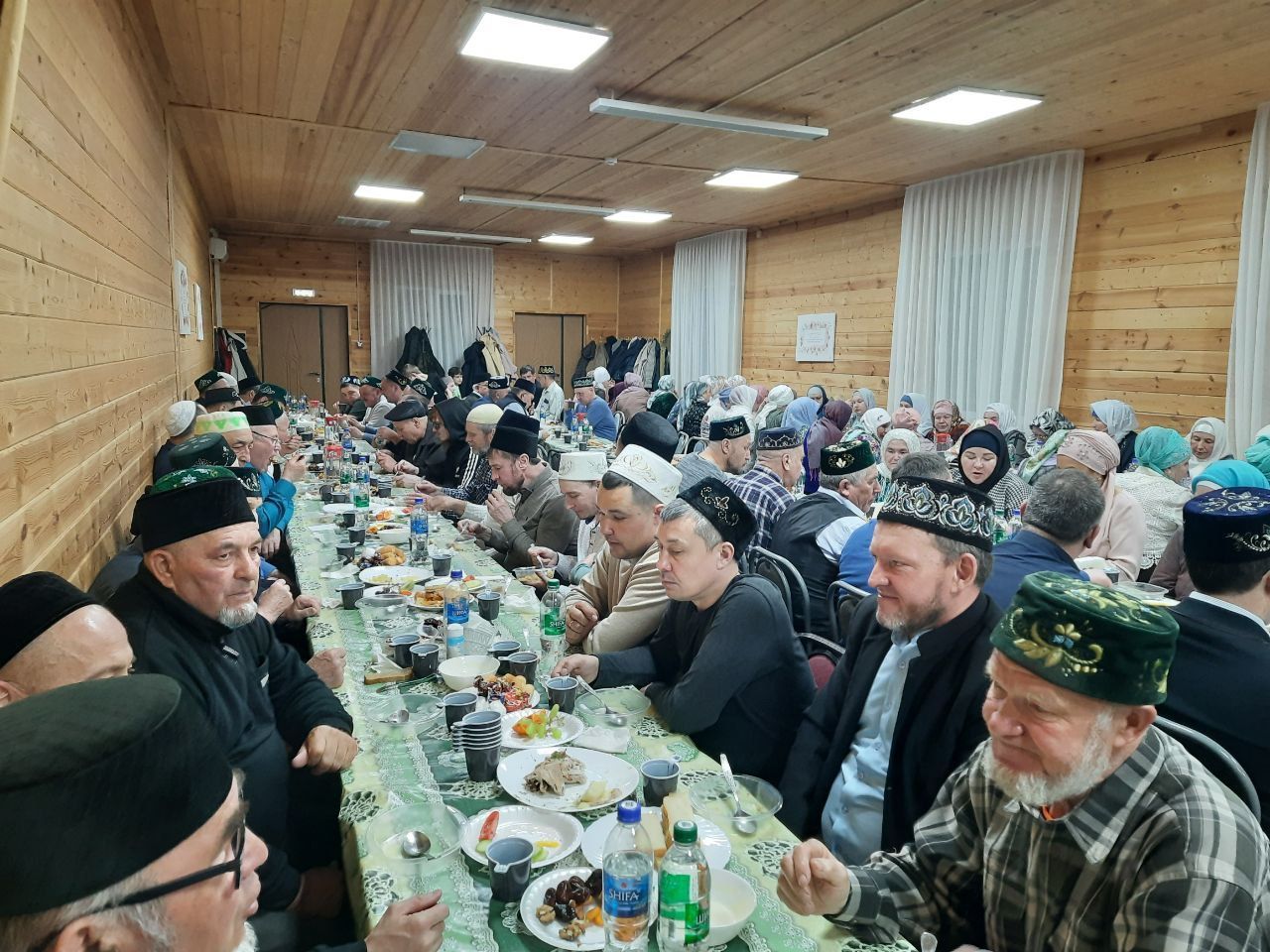 В Азнакаево глава района Марсель Шайдуллин провел ифтар