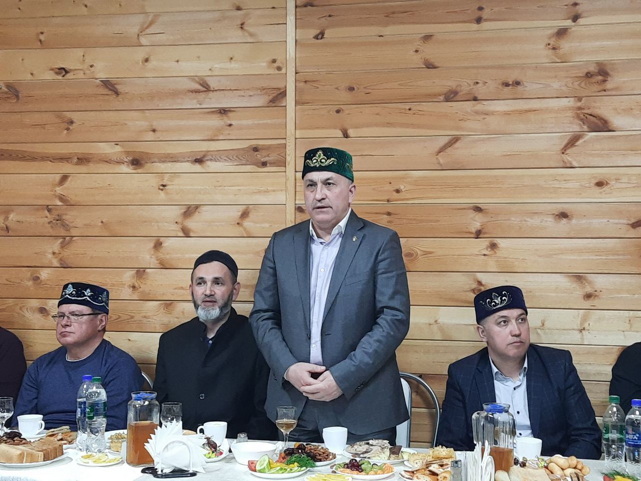 В Азнакаево глава района Марсель Шайдуллин провел ифтар