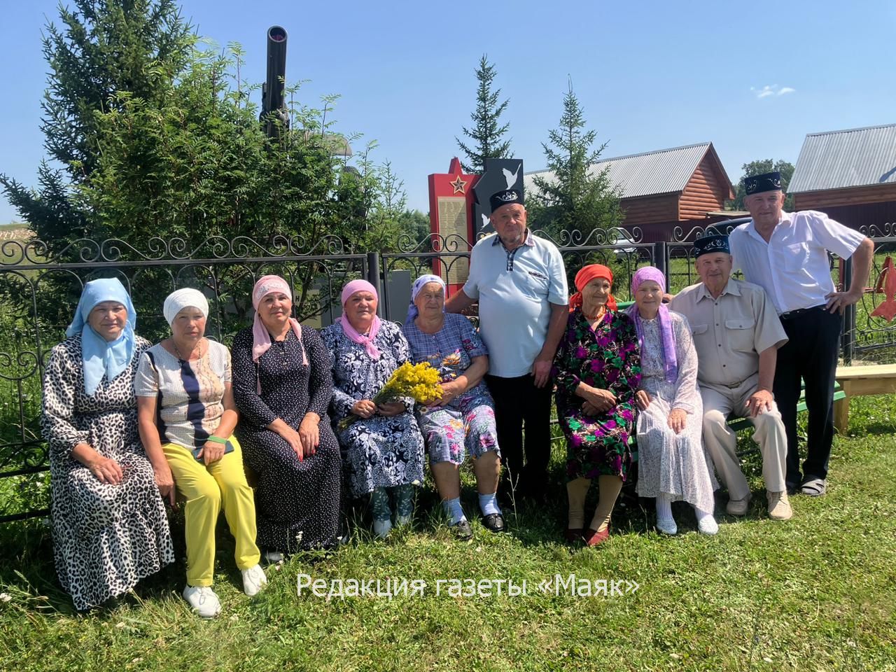 Азнакай районы  Карамалы Елга  авылында (Чалтаймас) Лена Гыймаева  истәлегенә мемориаль такта ачылды