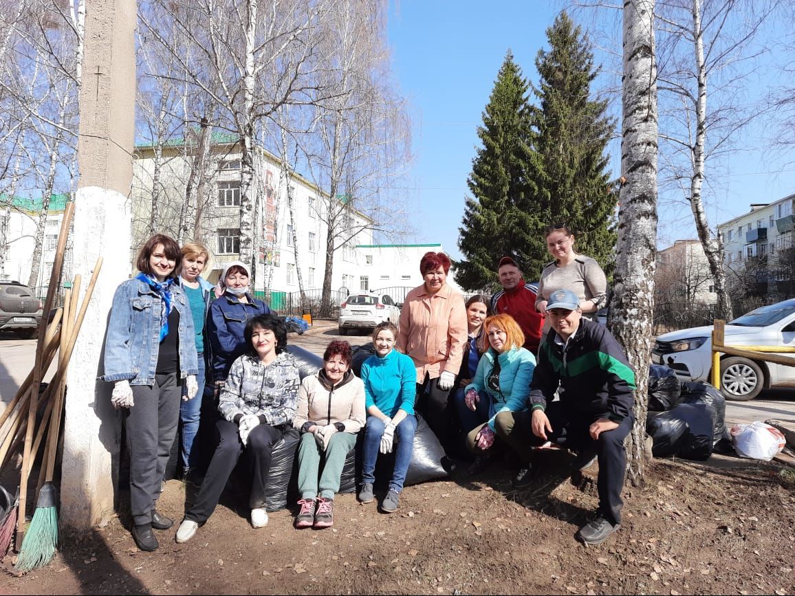 Азнакайлылар танылган журналист Лиза Нурлыева белән хушлаштылар