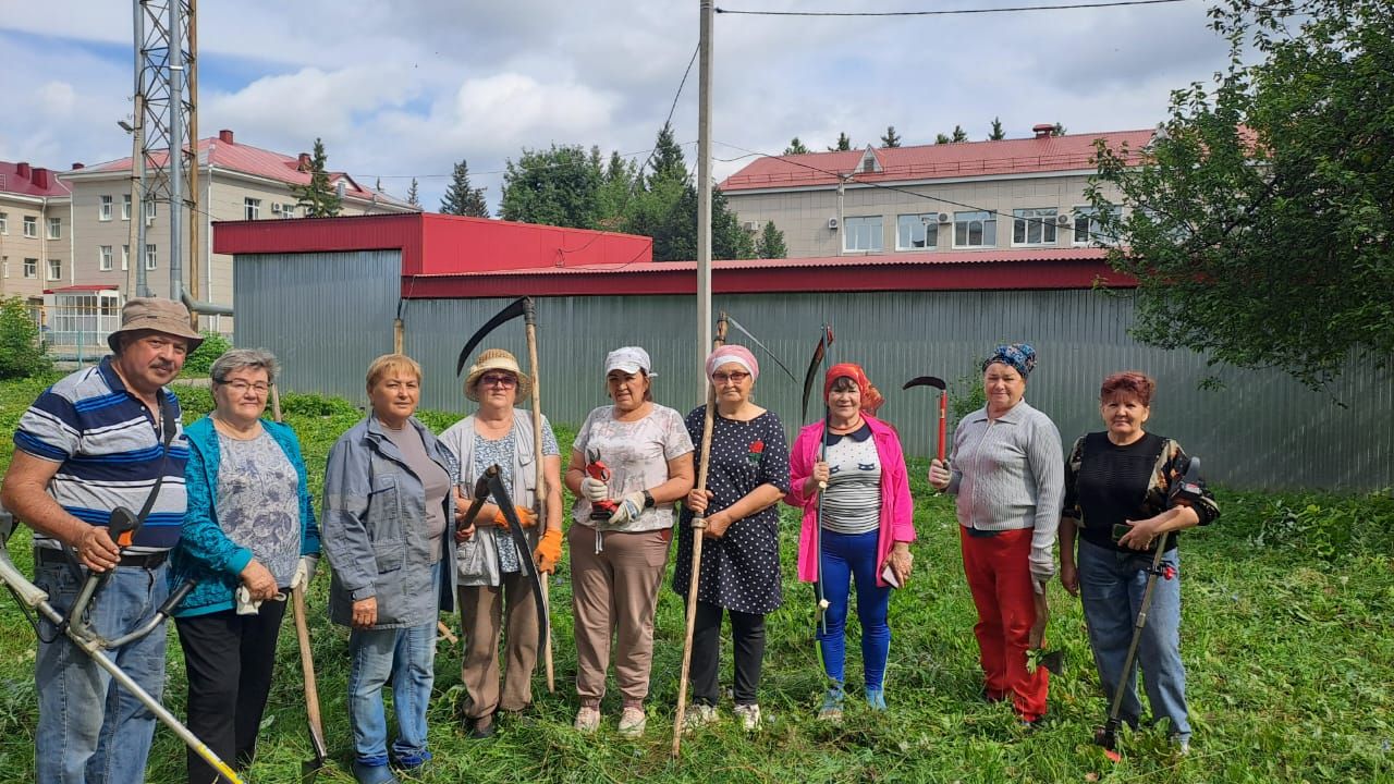 Азнакайлылар танылган журналист Лиза Нурлыева белән хушлаштылар