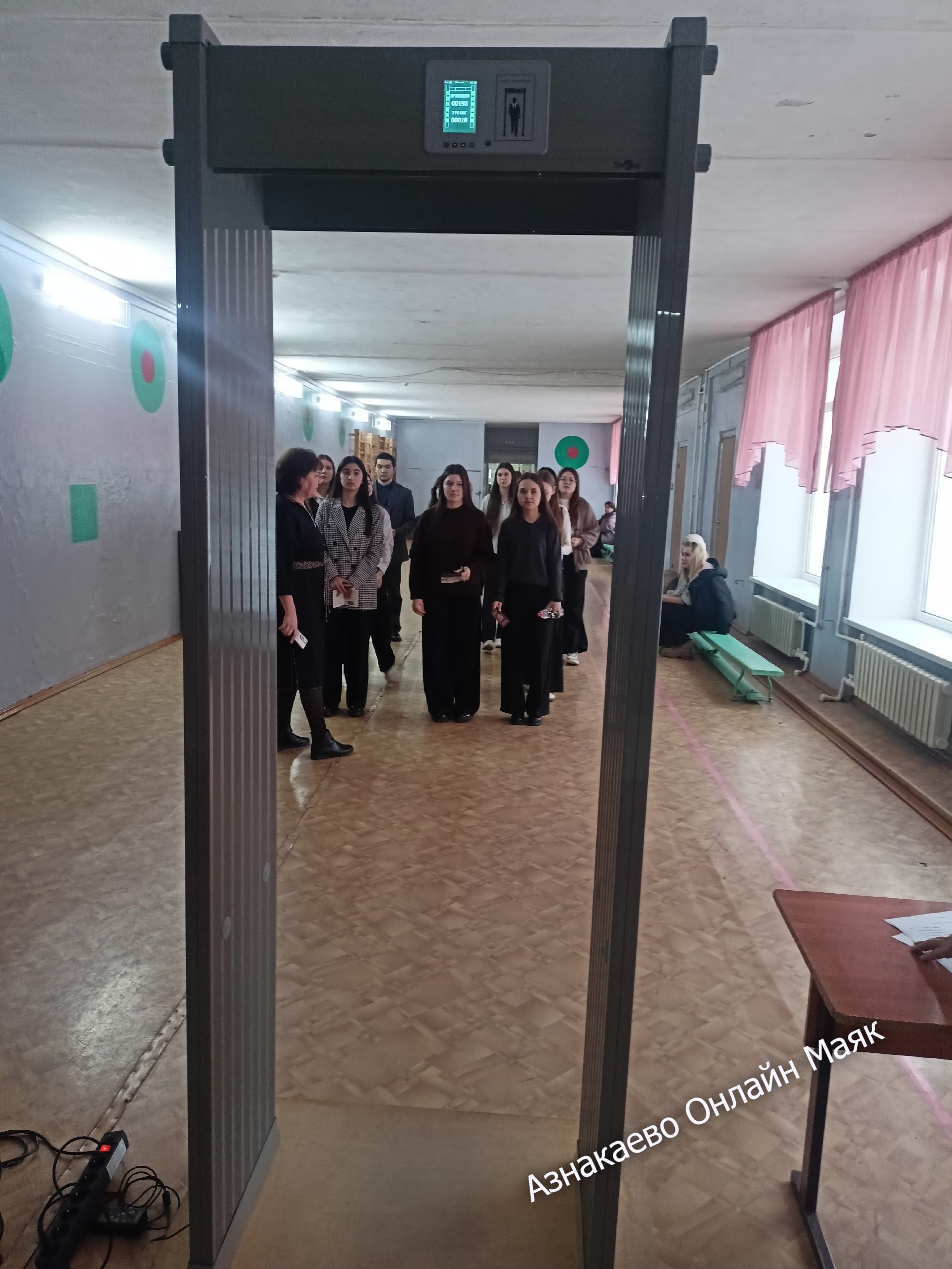 Проверить силы и исправить ошибки: как в Азнакаеве готовятся к ЕГЭ-2026