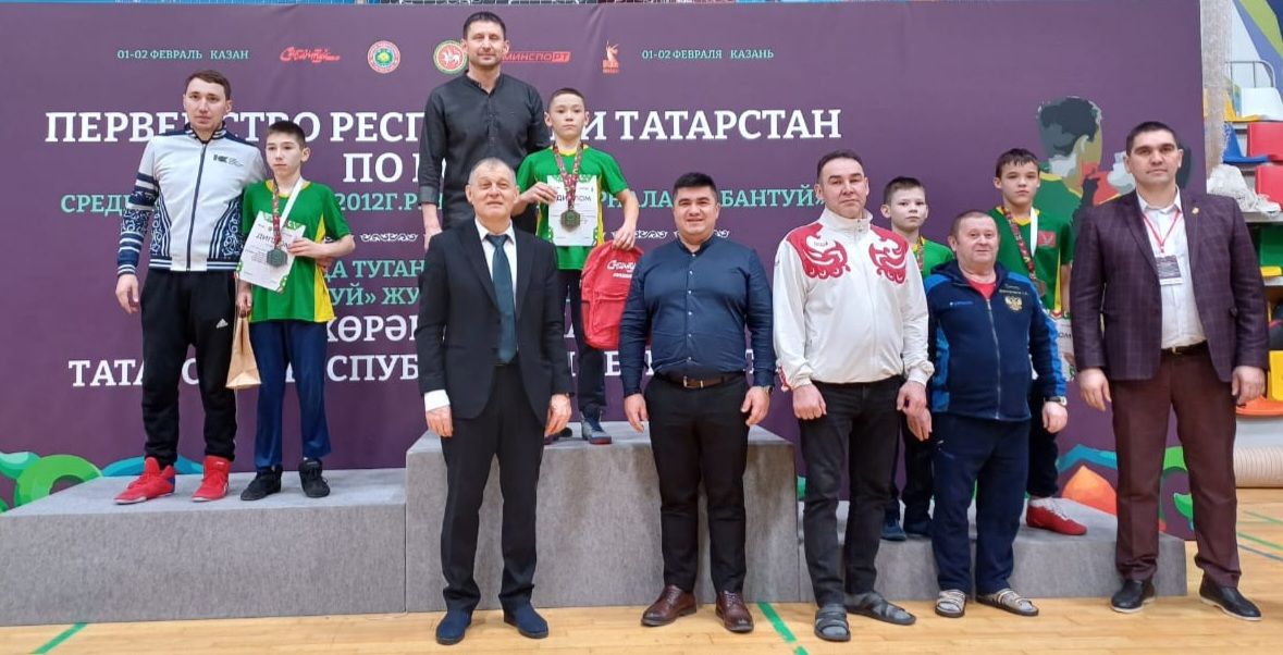 Азнакайлы Татарстан беренчелегеннән медаль белән кайтты