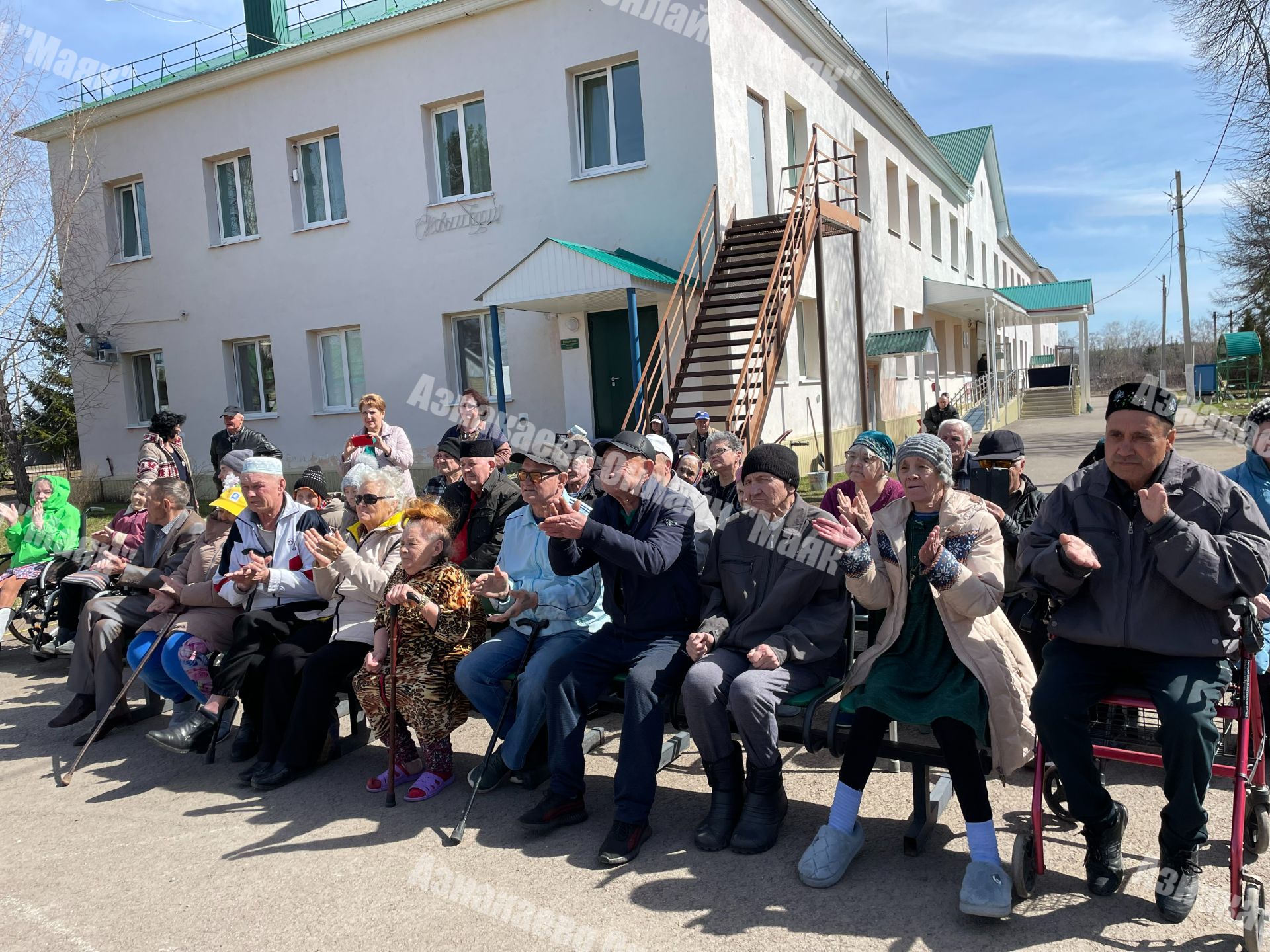 «Карга боткасы» подарил радость подопечным Азнакаевского дома-интерната