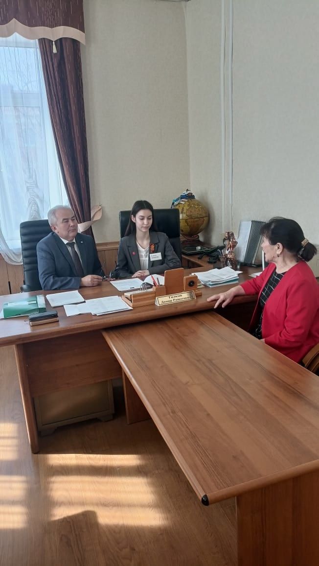 Школьники у руля: как прошел День дублера в Азнакаевском районе