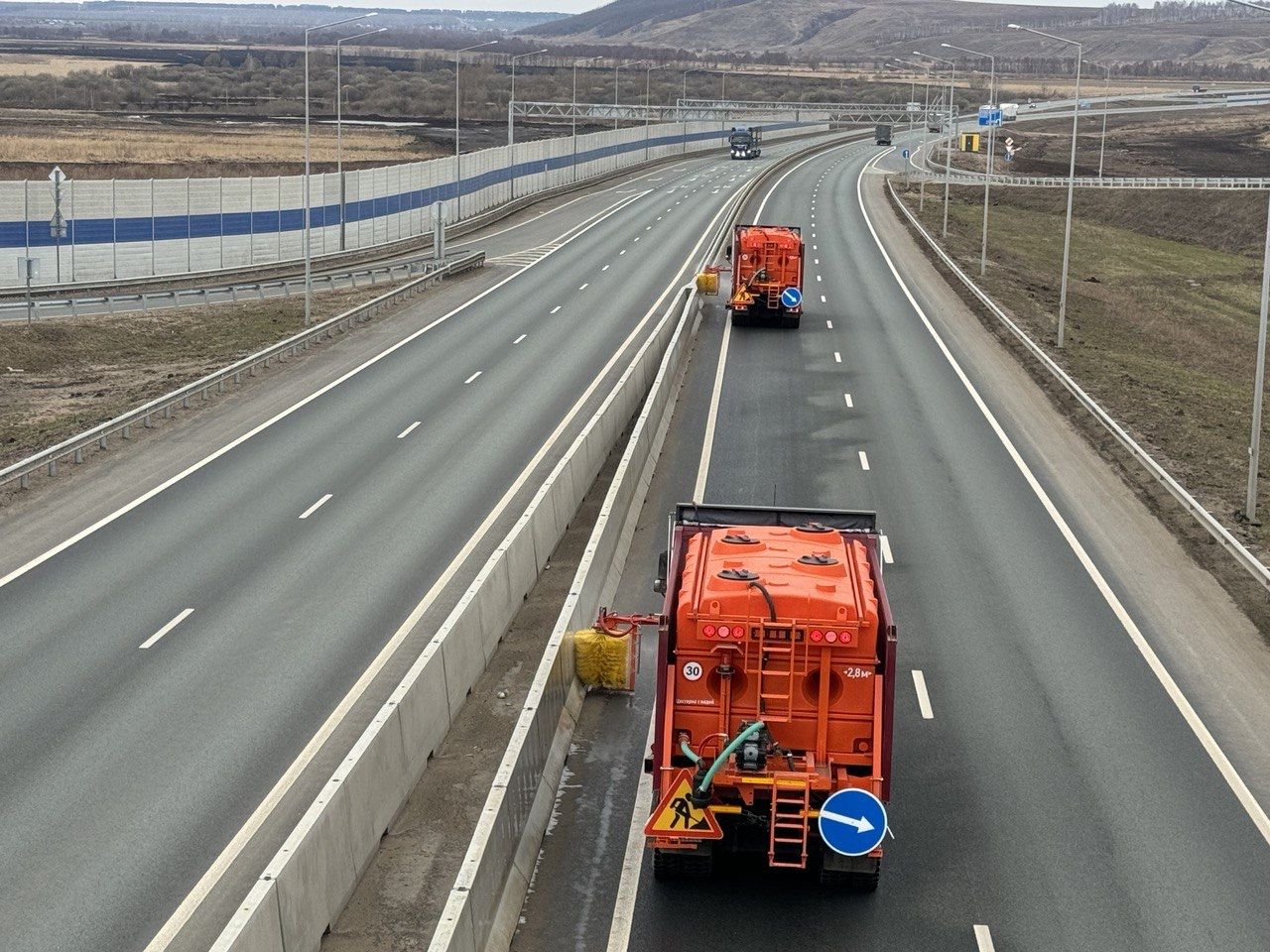 На федеральных автодорогах четырех субъектов Поволжья собрано более 4900 кубометров мусора