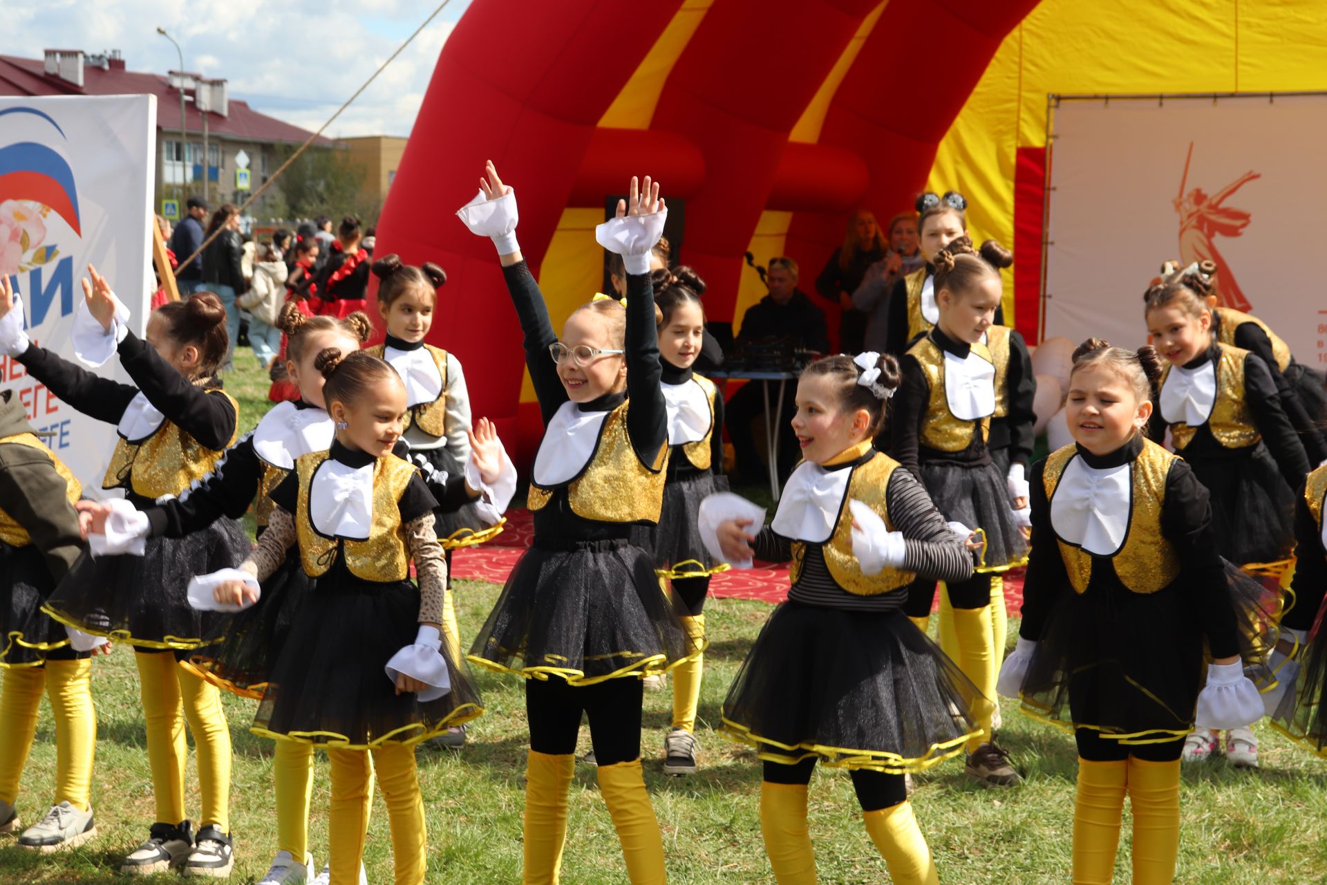 Праздник Весны и Труда в Азнакаево