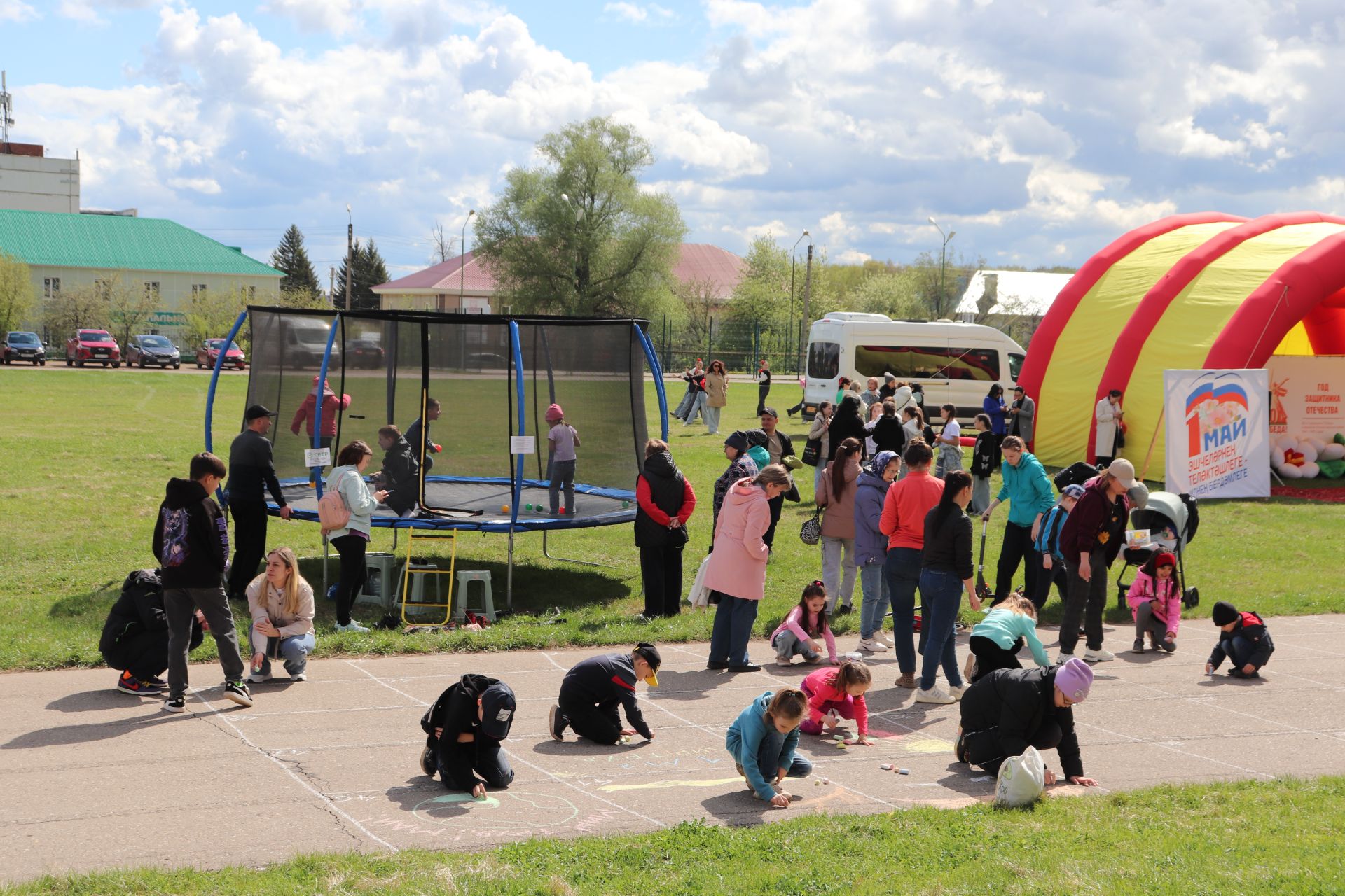 Праздник Весны и Труда в Азнакаево