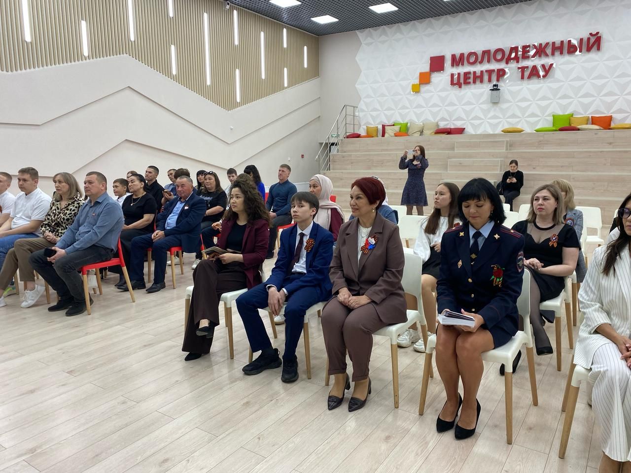 В Азнакаевском районе торжественно вручили паспорта