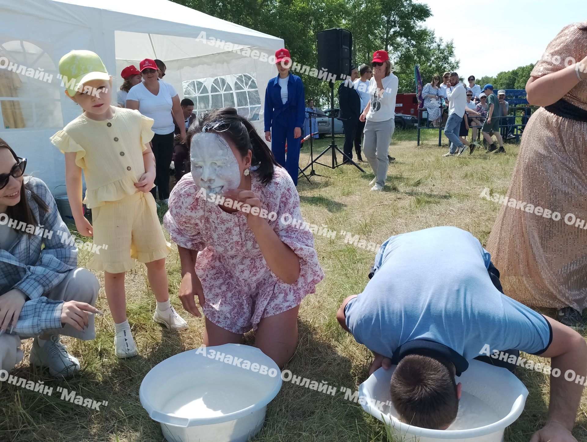 В деревне Масягутово на Сабантуе провели соревнования по армрестлингу лежа