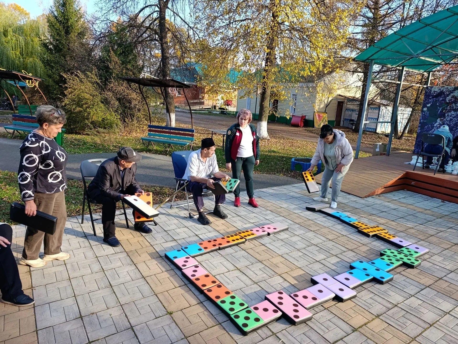 День, наполненный теплом и движением!