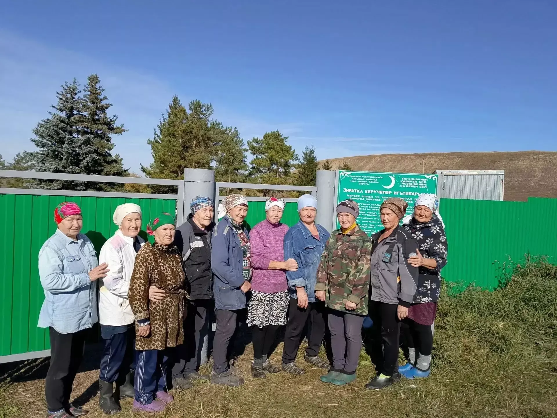 Чубар Абдул авылында зиратны яңа койма белән әйләндереп алдылар