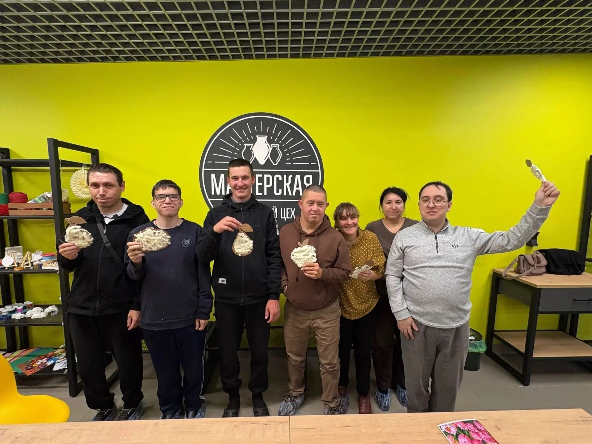 Яркие краски осени в подростковом клубе!
