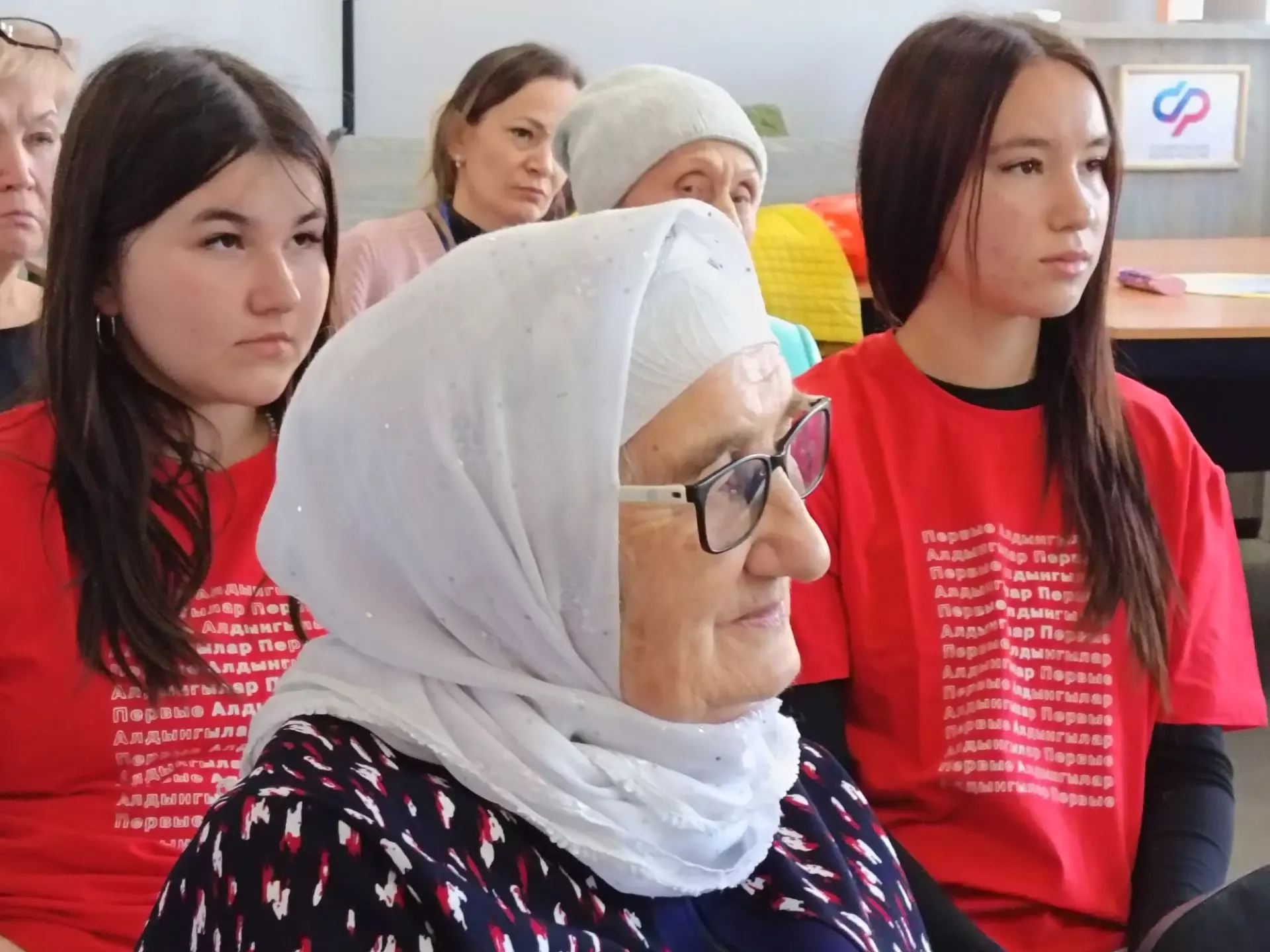 В Азнакаево прошла акция «Мамин платок»
