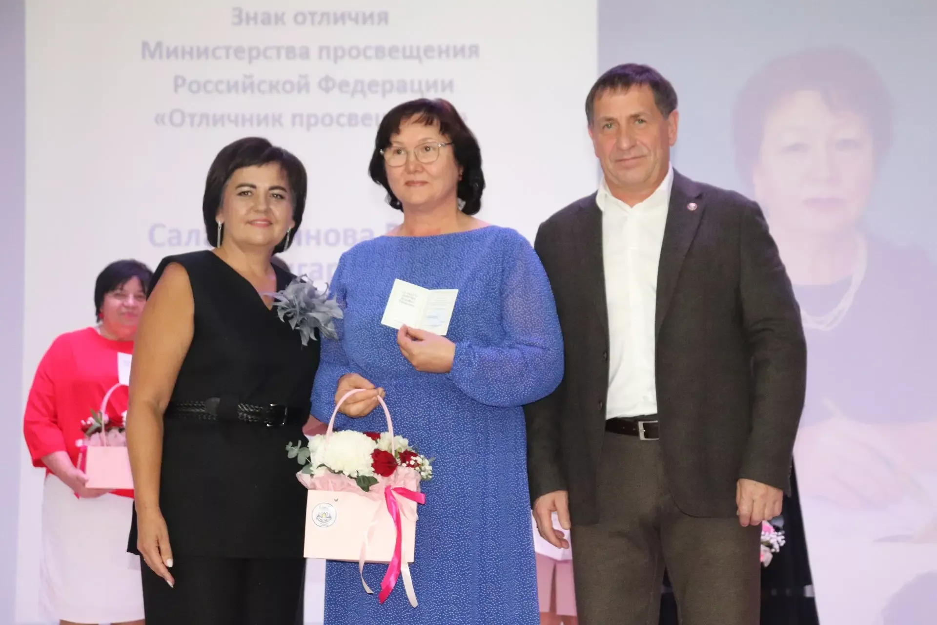 Торжество для педагогов: „Переменка для тех, кто всегда на посту“