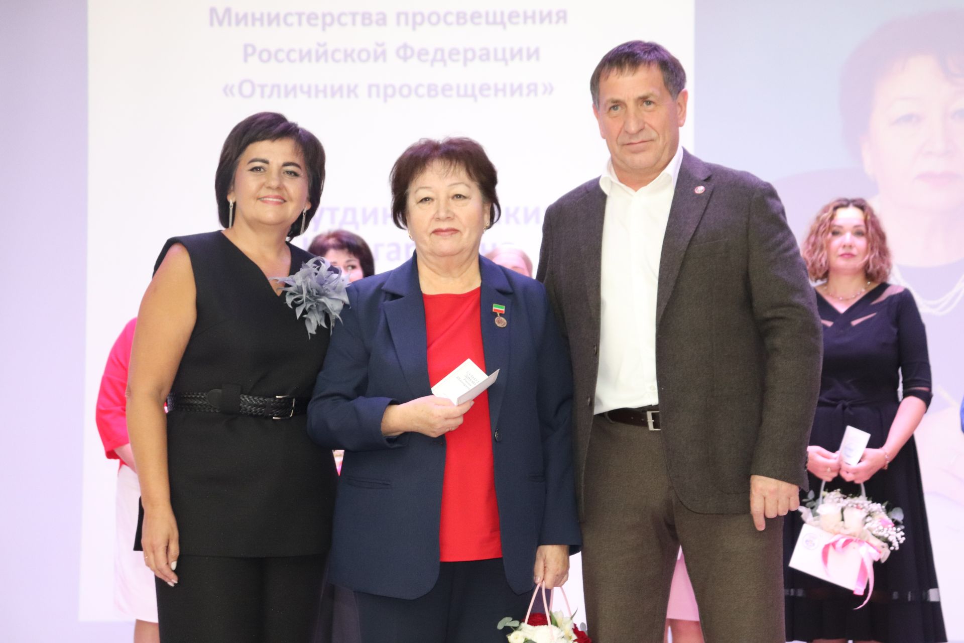 Торжество для педагогов: „Переменка для тех, кто всегда на посту“