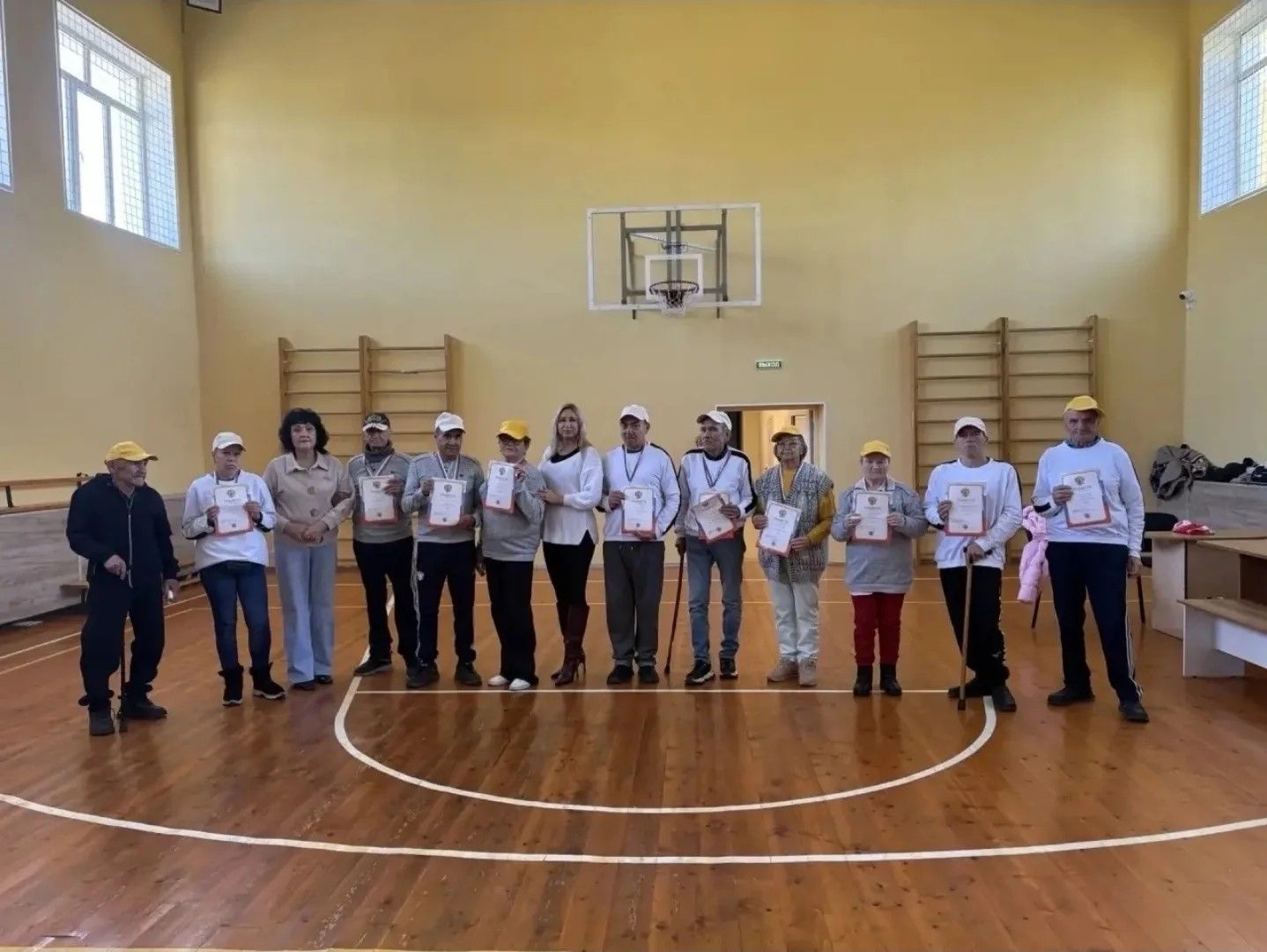 Актүбә бистәсендә өлкәннәре үзләрен спортта сынады