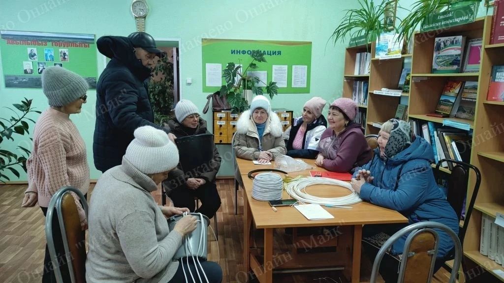 Әлкәй авылы халкы яңа һөнәр үзләштерә