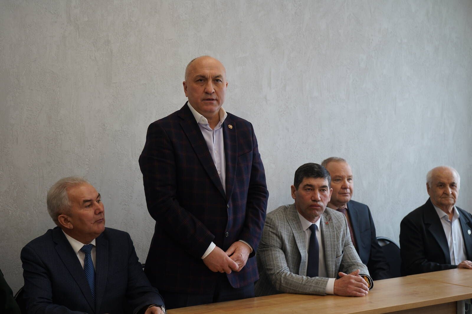 «Трудом и ратным подвигом Отечество мы славим!»: в азнакаевской гимназии прошел Парламентский урок