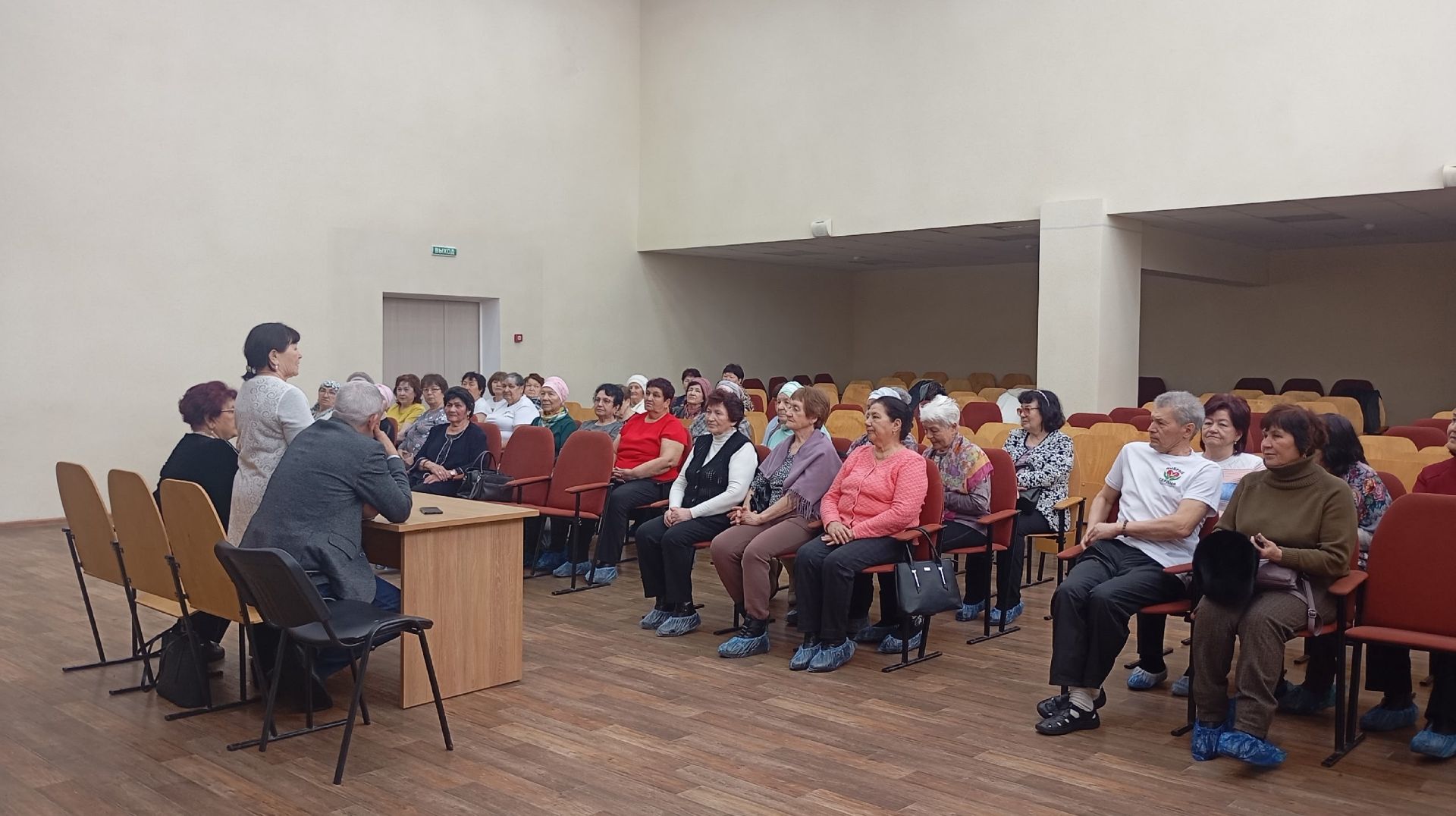 Врач из Азнакаево вернулся из зоны СВО и встретился с «серебряными» волонтерами: «Ваша помощь доходит до цели»