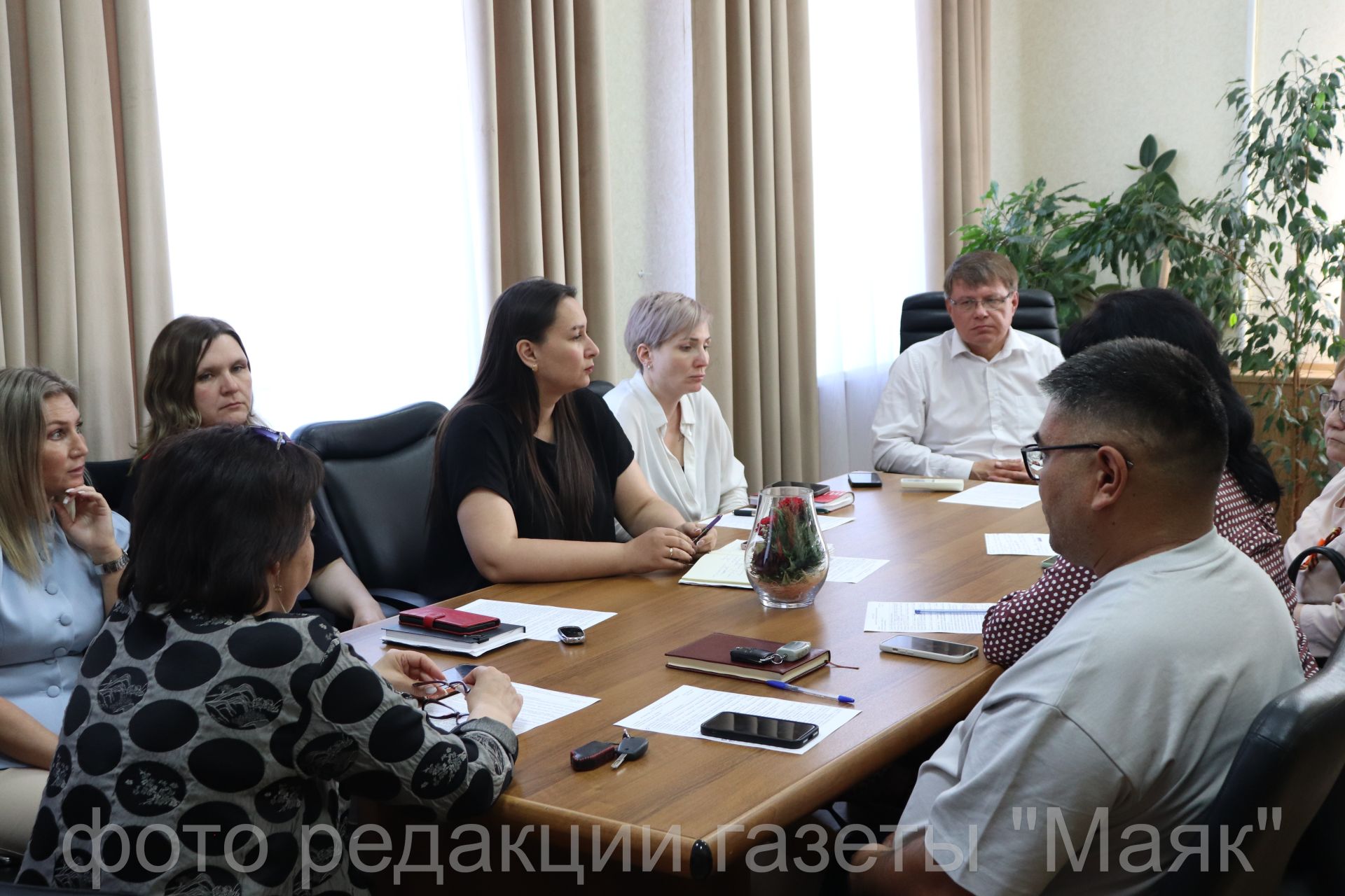 В Азнакаево прошло заседание районной комиссии по профилактике правонарушений среди несовершеннолетних