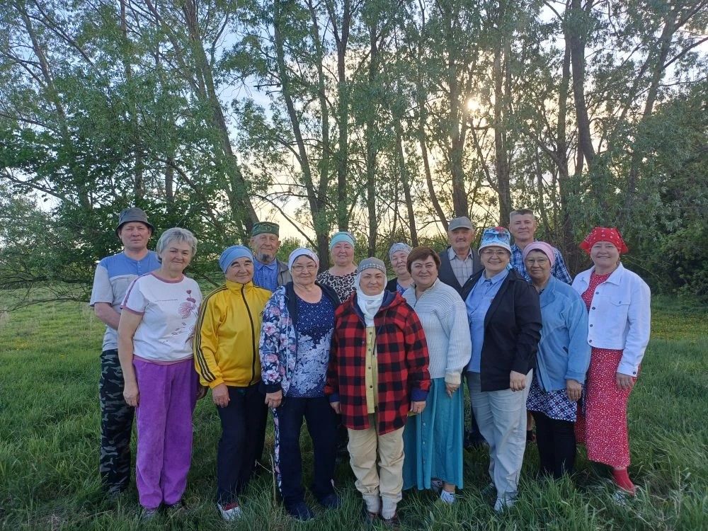 “Алма чәчәге” бәйрәме Мәндәйдә кунаклар җыйды